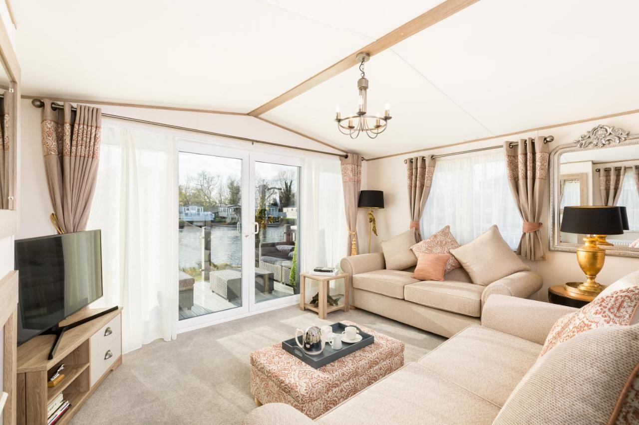 Clearwater Villa Южен Сърни Екстериор снимка